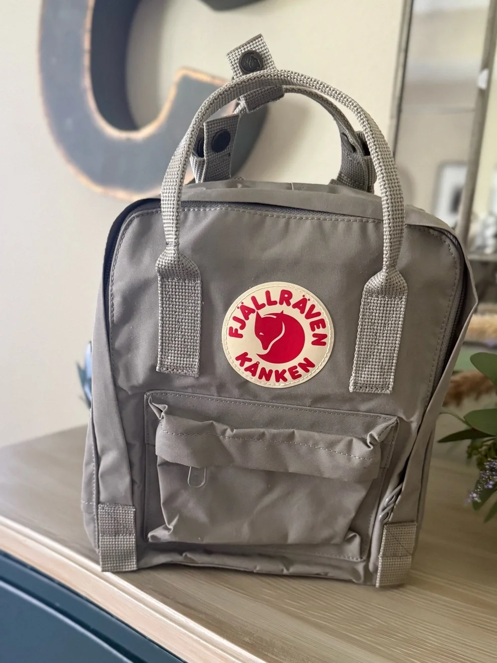 Kånken Mini Backpack - grey NWOT